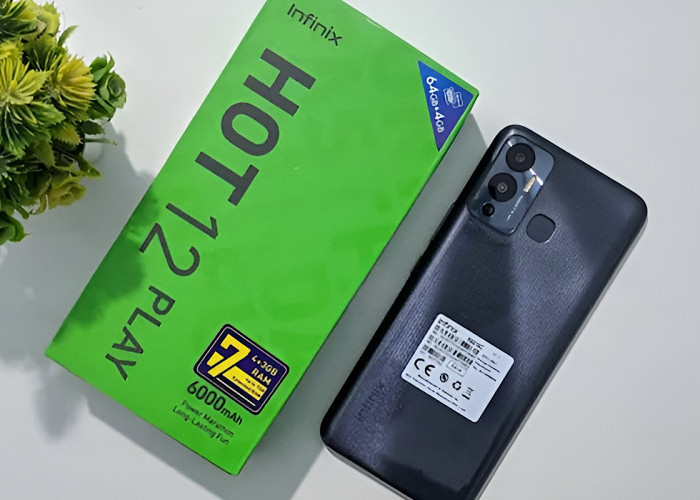 Infinix HOT 12 Play HP 1 Jutaan Built Material Plastik Tapi Solid dan Elegan 