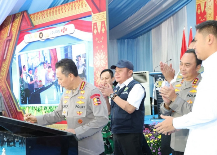 Polri Gandeng Mandiri, BRI, BNI, dan BTN Salurkan KUR untuk Petani Jagung