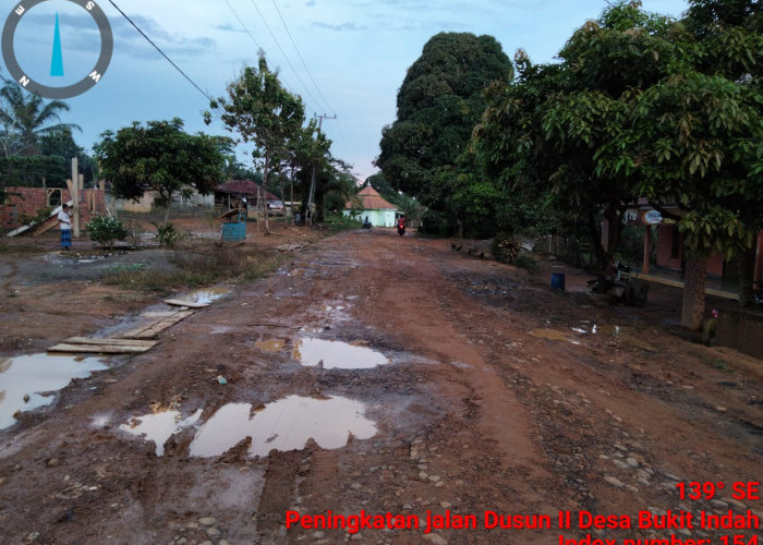 PU PR Lakukan Peningkatan Jalan di Dusun II Desa Bukit Indah Kecamatan Plakat Tinggi 