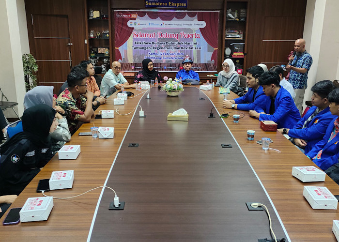 Generasi Muda Palembang Bisa Mencintai Teater Dulmuluk, Asalkan Mereka Diajak Ngomong Soal Ini?