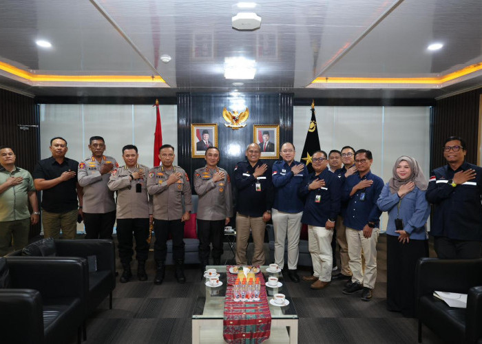 Kapolda Sumsel dan SKK Migas Bahas Penataan Sumur Minyak Rakyat Secara Legal