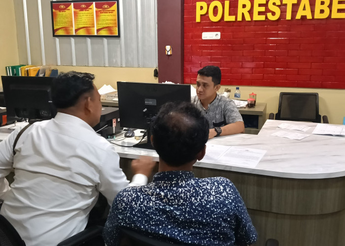Terima Telpon dari Saudara Perempuan, Ternyata Istri Sah Digerebek Warga Bersama PIL