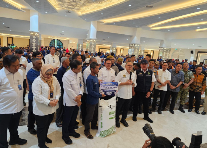 Menko Pangan Zulhas: Pupuk Indonesia Ubah Sistem, Berhasil Pangkas Harga Pupuk Subsidi 20 Persen