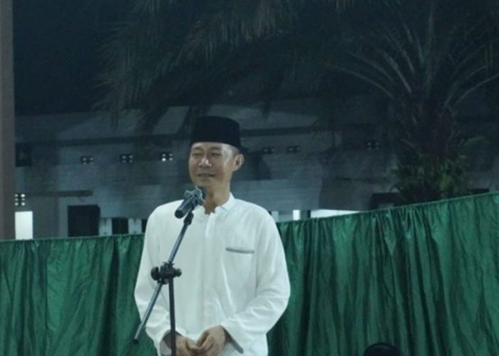 Penjabat Walikota Prabumulih bersama Forkopimda Gelar Sholat Isya Tarawih dan Safari Ramadhan
