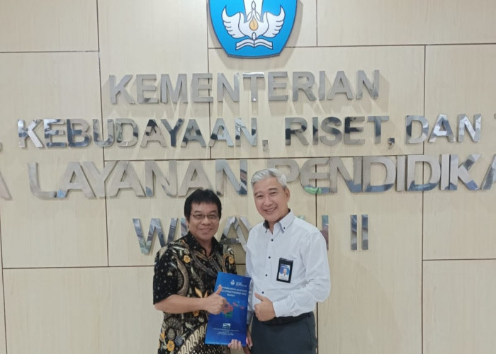 Dosen FSH UBD Palembang Mencapai Lektor Kepala Bidang Manajemen