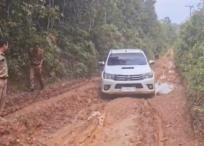 Pemkab Muara Enim Akan Bangun Secara Bertahap  Jalan Desa Pagar Agung