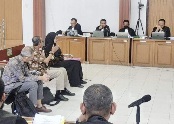 Jaksa KPK Hadirkan Siswo Sujanto Ahli Kerugian Negara Dalam Sidang Korupsi Retrofit PT PLN UIT Sumbagsel