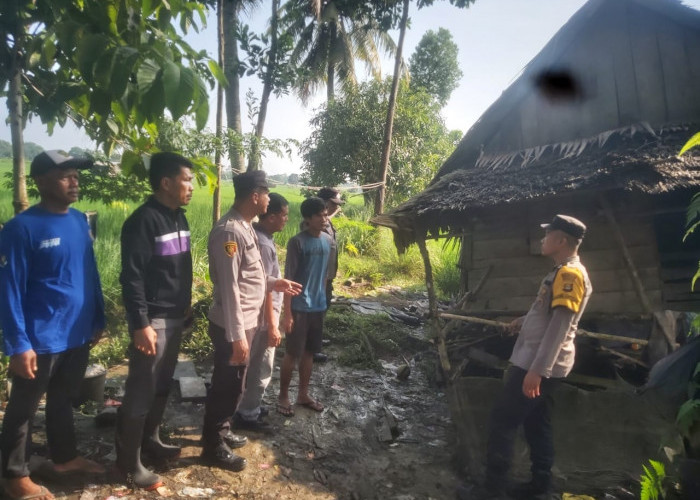 Hujan Deras Disertai Angin Kencang, Sebabkan Sebuah Rumah di Ogan Ilir Roboh