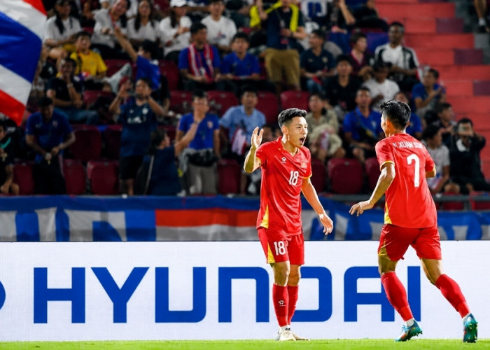 Vietnam Bungkam Thailand 2-0 di Bangkok, Selangkah Lagi Juara ASEAN Hyundai Cup 2026 (AFF) 