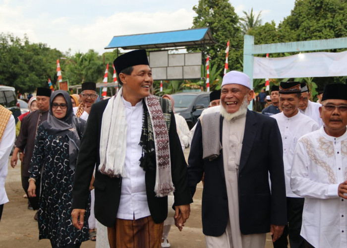 Balek Dusun! Bupati Muara Enim H Edison Hadiri Peringatan Malam Nuzulul Quran di Desa Banuayu