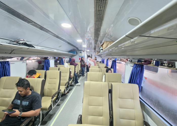 Kian Nyaman, KAI Divre III Palembang Hadirkan Rangkaian Kereta Ekonomi Premium pada KA Rajabasa     