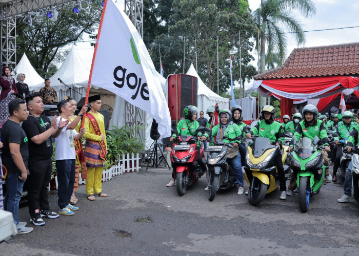 Peringati HUT Kota Palembang Ke-1340, Ratu Dewa Lepas Puluhan Driver Gojek Kelilingi Palembang 