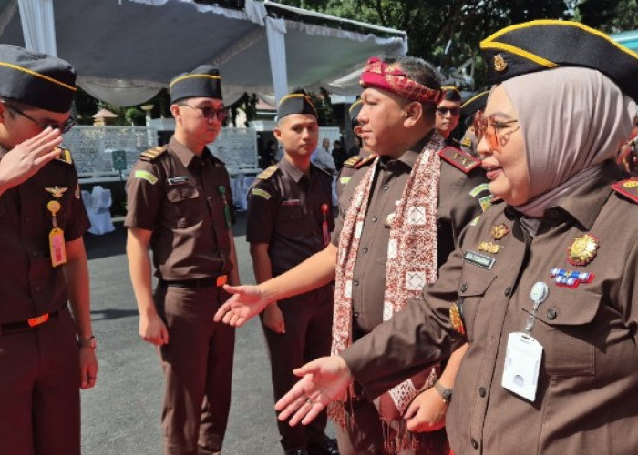 Tanam Jagung hingga Inspeksi Kantor, Kajati Sumsel Perkuat Ketahanan Pangan dan Kinerja Kejari Pagar Alam