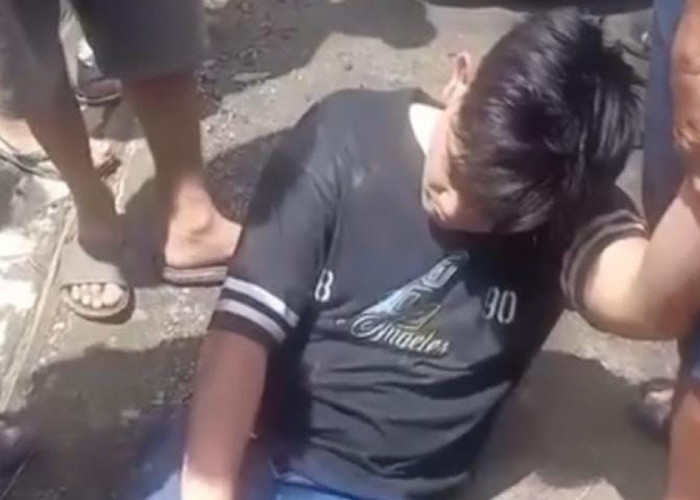 Ditangkap Warga, Maling Motor Akting Pingsan