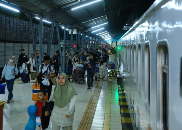 Tingkatkan Kualitas Layanan Lebaran, KAI Divre III Palembang Perluas Layanan Mandiri di Stasiun