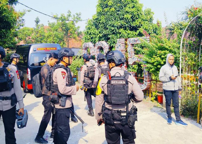 Gegana-Densus 88 Lakukan Penyisiran, Polisi Buru Pengirim Pesan Teror Bom SDN Srengseng Sawah 15 