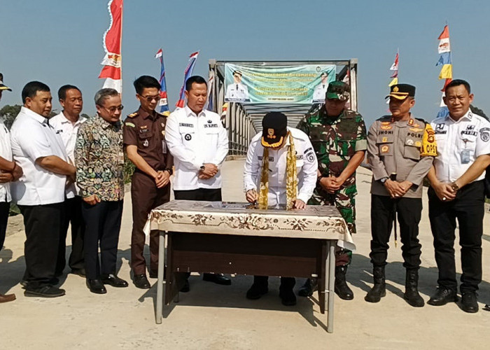 Pj Gubernur Sumsel Resmikan Jembatan Air Lematang di Ujan Mas Lama, Dukung Konektivitas dan Pertumbuhan Ekonom