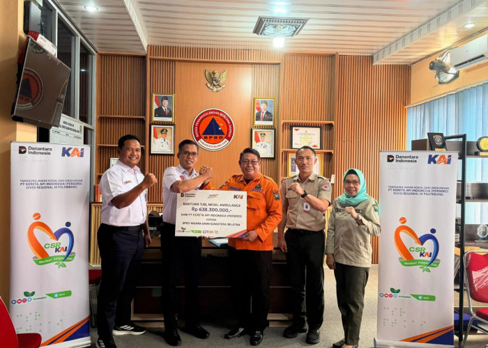 KAI Divre III Palembang Salurkan CSR Mobil Ambulance ke BPBD Muara Enim 