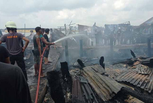 Update Kebakaran di Kawasan 1 Ilir Palembang, 12 Bangunan Hangus Terbakar