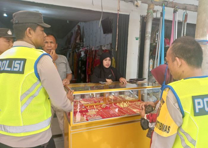 Patroli Sambang Dialogis, Pedagang Emas di Pasar Cengal OKI Disarankan Pasang CCTV