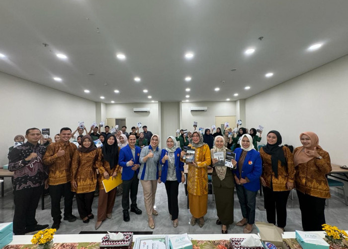 Dosen Universitas Bina Darma Beri Edukasi Mahasiswa UIN Raden Intan Lampung Soal Pengelolaan Keuangan