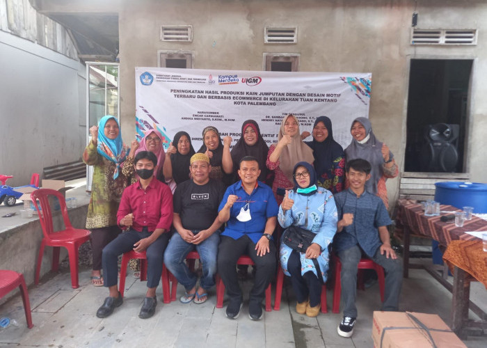 Tingkatkan Hasil Produksi Jumputan, UIGM Palembang Gelar Pelatihan di KSM Kelurahan Tuan Keentang Palembang