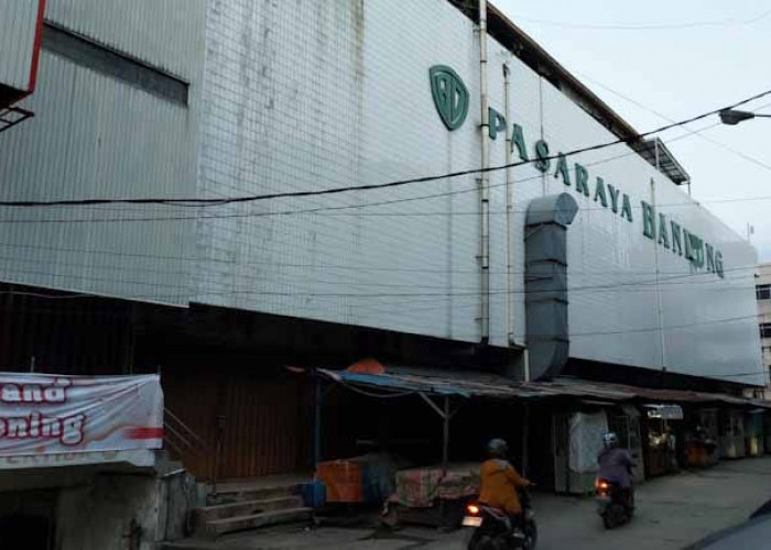 Lift Barang Pasaraya Bandung Palembang Jatuh dari Lantai 3 ke Lantai Dasar, Diduga Tali Pengaman Putus 