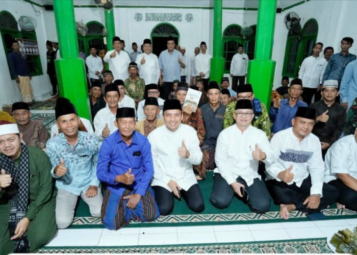 Safari Ramadan ke Desa Ulak Bedil Indralaya, Bupati Ogan Ilir Ajak Warga Jaga Persatuan dan Kesatuan