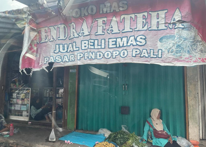 Aktivitas Pasar Berjalan Normal, Toko Emas Korban Perampokan 3 Pria Bersenjata Api di PALI Tutup