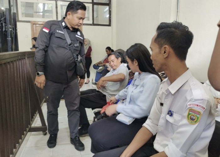 Sempat Hadiri Sidang, Istri Muda dan Sopir Deliar Marzoeki Kembali Diperiksa Penyidik Kejari Palembang