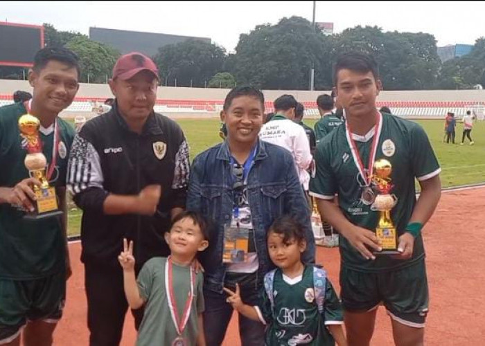 Runner Up Liga 4 Zona Sumsel, 2 Punggawa KMP Bumara FC Raih Trofi Individu, Pemain Terbaik dan Top Skor 