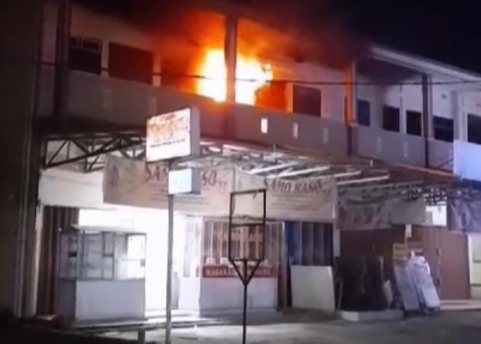 Gegara Handphone, Ruko 2 Lantai di Tanjung Barangan Palembang Terbakar, Tak Ada Korban Jiwa