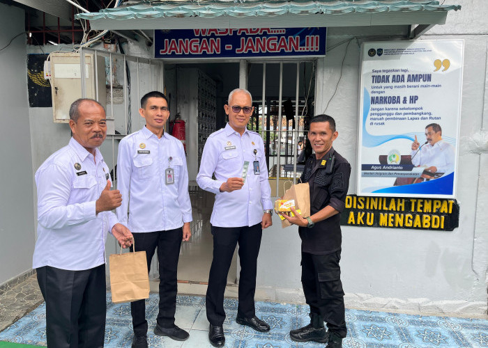 Lapas Tanjung Raja Ogan Ilir Bagikan Multivitamin untuk Tingkatkan Daya Tahan Tubuh Petugas