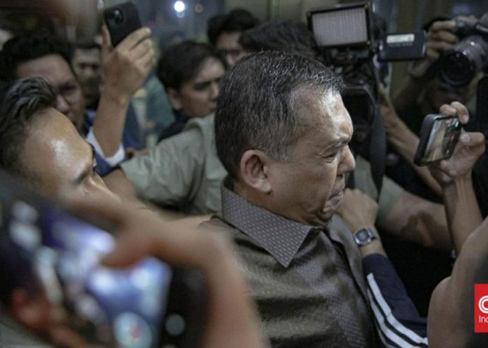 Dikawal Beberapa Pengawal, Silmy Karim Menyerahkan Diri ke KPK