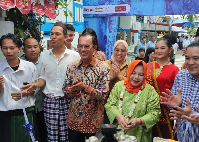 Wali Kota Palembang Buka Festival Makanan Bingen 2023 Lorong Roda, Terdapat 186 Produk