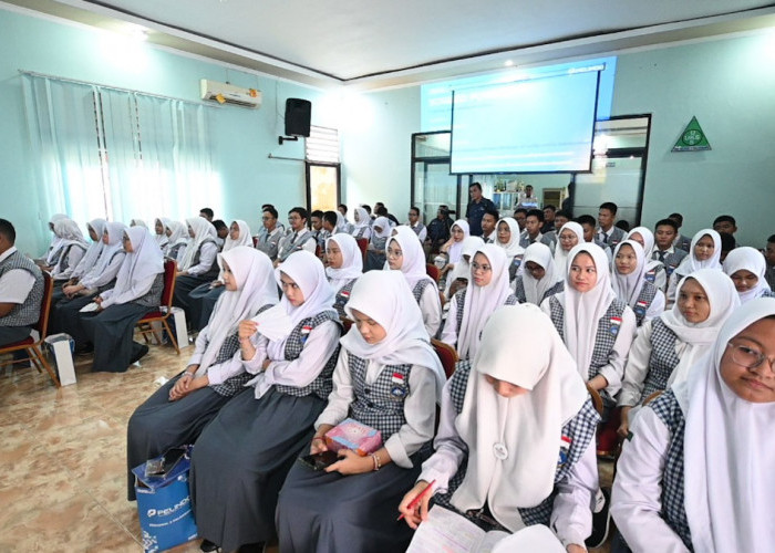 Pelindo Regional 2 Palembang Luncurkan Program Pelindo Mengajar 2024 di SMA Negeri 6 Kota Palembang