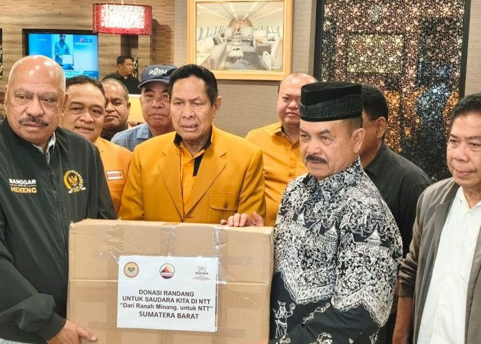 Gebu Minang Salurkan 3 Ton Rendang Kepada Korban Gempa NTT