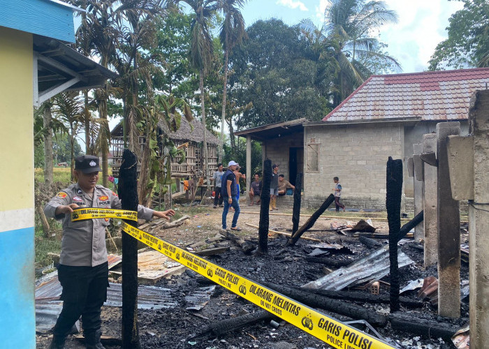 Ditinggal Beli Sembako ke Warung yang Jaraknya 500 Meter, Rumah Warga di Ogan Ilir Terbakar Hingga Tak Tersisa