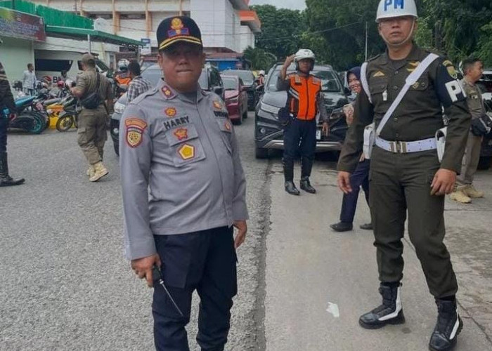 Kendaraan Keluarga Pasien di RS AK Ghani Diarahkan Parkir di Dinas Kebudayaan Palembang, Tindak Mobil Pedagang