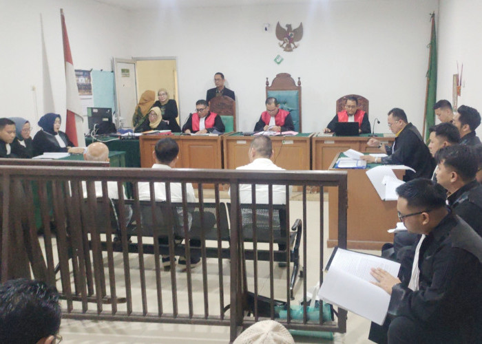 Tiga Terdakwa Korupsi Distribusi PT Semen Baturaja Kompak Eksepsi, Didakwa Rugikan Negara Rp74,37 Miliar