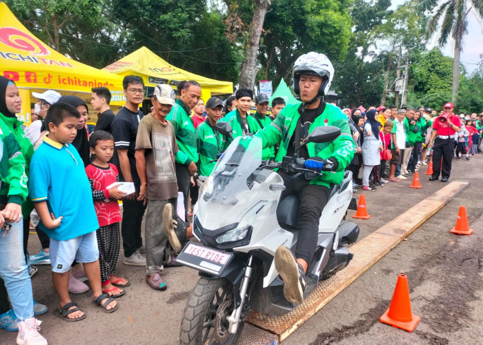 HUT Bhayangkara ke-77, Satlantas Gelar Pelatihan Safety Riding kepada Warga Kota Palembang 