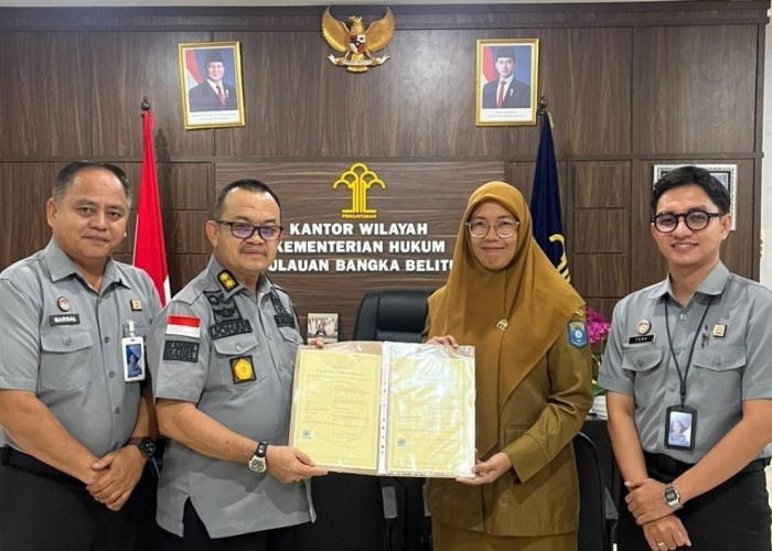 Lagi. Kanwil Kemenkum Babel Serahkan Sertifikat Hak Cipta Lagu dan Buku, Perkuat Perlindungan Karya Kreatif