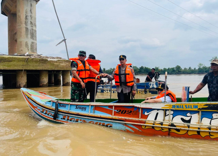 Kapolda, Pangdam Sriwijaya dan Pj Gubernur Sumsel Tinjau Jembatan Lalan yang Roboh Dihantam Tongkang Batu Bara