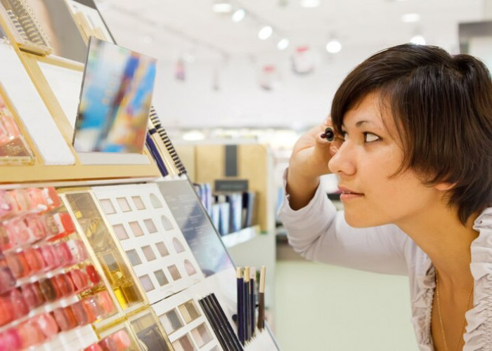 6 Risiko Pemakaian Tester Kosmetik Sembarang Bagi Kesahatan serta Tips Pakai Tester Kosmetik Supaya Aman