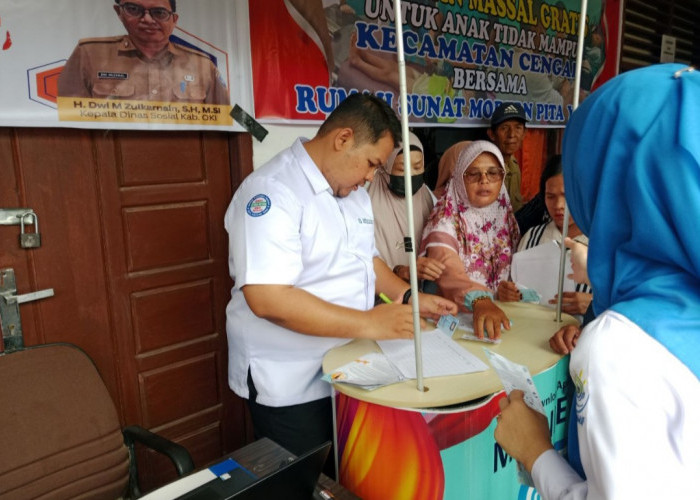Layanan Administrasi JKN dari BPJS Kesehatan Palembang Padat Dikunjungi Warga 