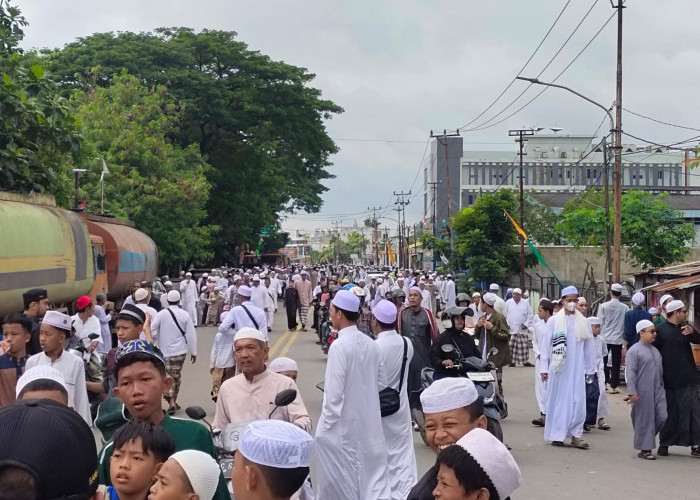 Puluhan Ribu Jemaah Padati Puncak Acara Ziarah Kubro Palembang Darussalam 2025, Hindari Jalan Ini