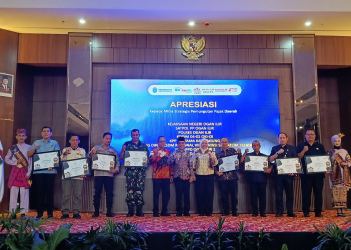 'Pajak Adalah Kerja Bersama', Bapenda Ogan Ilir Beri Penghargaan untuk Wajib Pajak Teladan dan Mitra Strategis