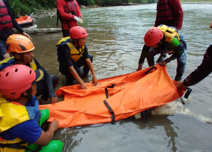 8 Hari Hilang, Andi Duren Relawan yang Hanyut di Sungai Endikat Ditemukan