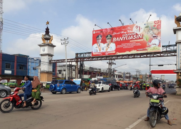 PANTAUAN TERKINI, Arus Balik Lebaran di Jalan Lintas Palembang - Betung, KM 14 Ramai Lancar 