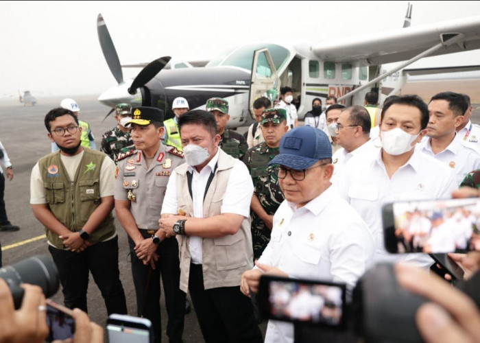 Kapolda Sumsel Dampingi Menko Polkam Cek Kesiapan Modifikasi Cuaca, Karhutla Jadi Fokus